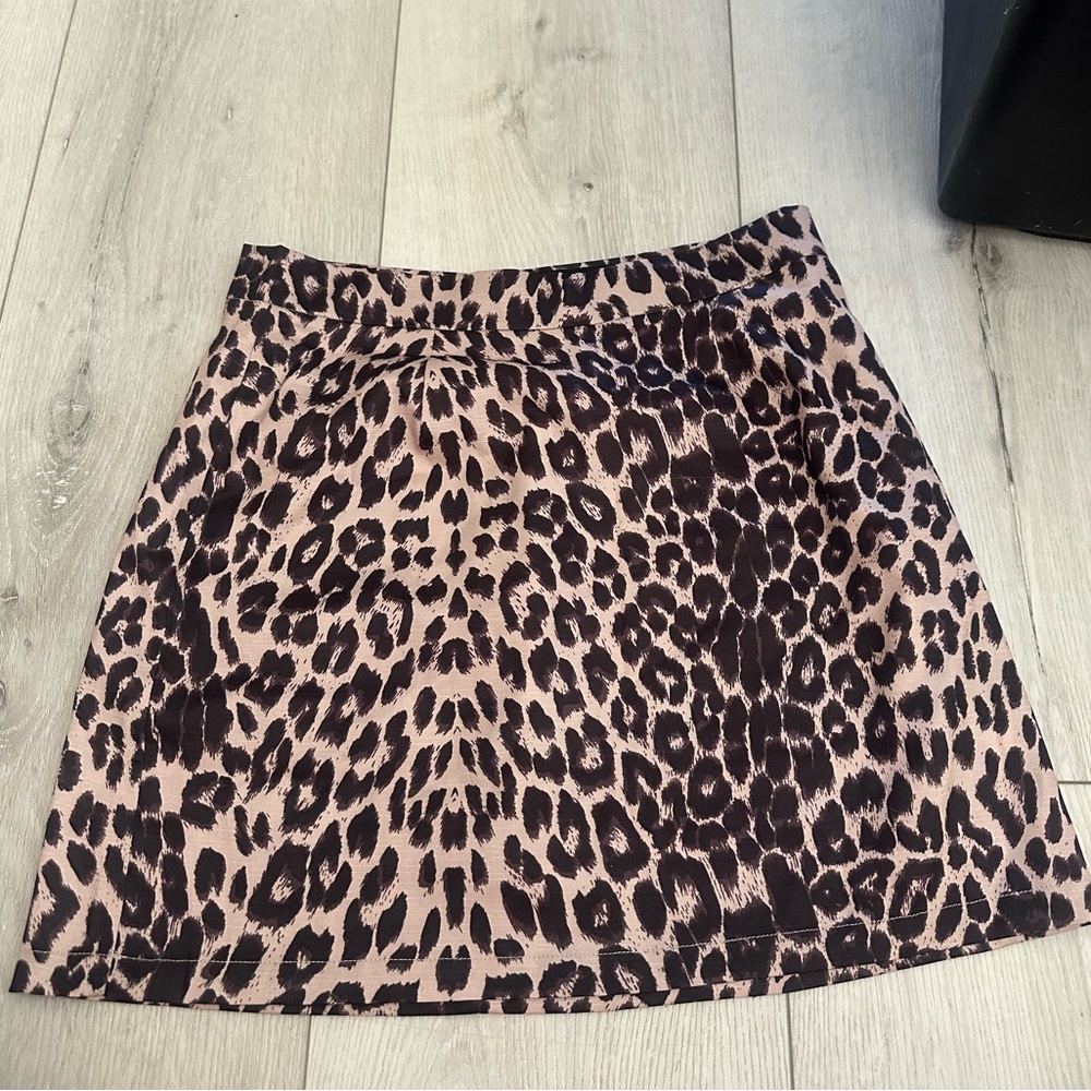 Kittenish leopard skirt- M